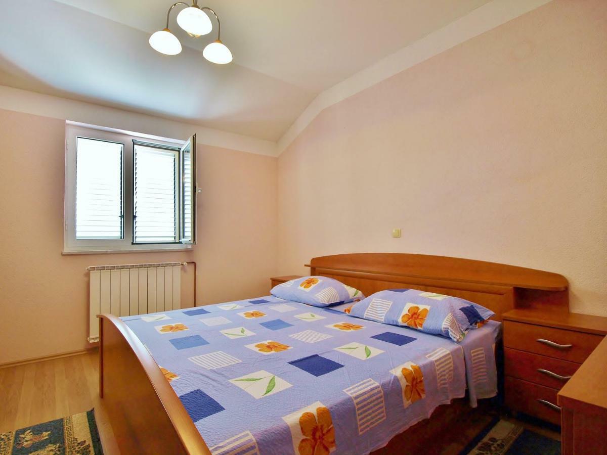 Apartmani Andelo I Ruzica Mundanije Exterior photo
