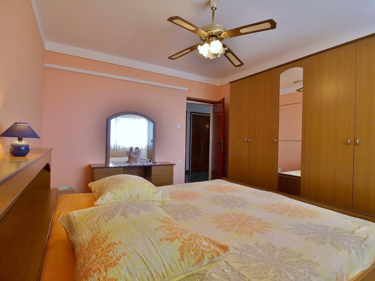 Apartmani Andelo I Ruzica Mundanije Exterior photo